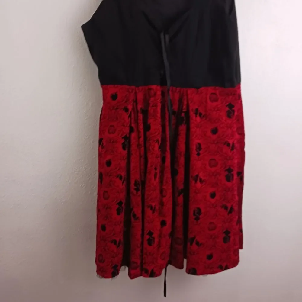 Disney Snow White And The Seven Dwarfs Princess Dress size 24 - Picture 7 of 10